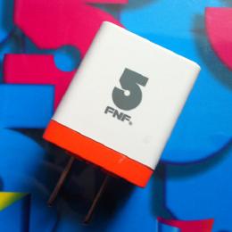 FNF 5V2A出力 USB ACアダプター　UBY310